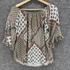 Maurices Blouse Women M Medium Gray Geometric 3/4 Sleeve Round Neck Casual Rayon